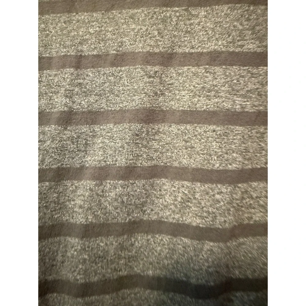 707 Mens V-Neck T-Shirt Large Gray Heathered Striped Short Sleeve Tee